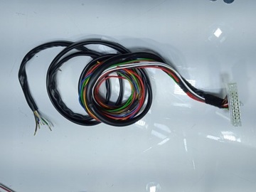 МОДУЛЬ АВТОМОБИЛЬНОГО КРЮКА 12В КОНТРОЛЛЕР + ЖГУТ ПРОВОДОВ + СВЕТОДИОД