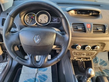 Renault Megane III Hatchback 1.6 16v 110KM 2009 Renault Megane 1.6 16V 111 KM 100 % Przebieg, zdjęcie 16