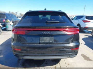 Audi Q8 2021 Audi Q8 Premium 55 Tfsi Quattro Tiptronic 2021 3.0 Benzyna 335KM, zdjęcie 4