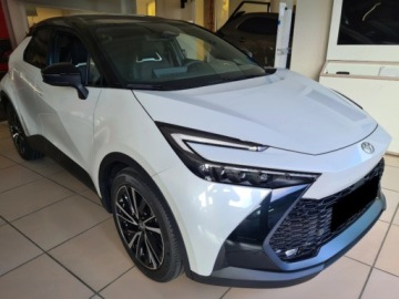 Toyota C-HR II SUV Plug-In 2.0 Hybrid Dynamic Force Plug-in  223KM 2025 Executive 2.0 Plug-in Hybrid Dynamic Force 223KM | Podgrzewane fotele!, zdjęcie 2
