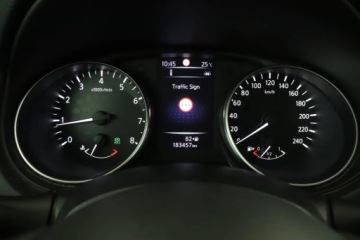 Nissan Qashqai II Crossover Facelifting 1.2 DiG-T 115KM 2018 Nissan Qashqai 1.2 DIG-T, Salon Polska, Navi, zdjęcie 10