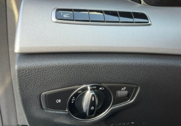 Mercedes Klasa E W213 All-Terrain 2.0 220d 194KM 2018 Mercedes-Benz Klasa E 4x4 Head-Up Navi Kamera Skora Automat FV23, zdjęcie 36