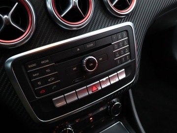Mercedes Klasa A W176 Hatchback 5d Facelifting 180 d 109KM 2016 Mercedes A A 180 d, Skóra, Navi, Klima, Parktronic, zdjęcie 14
