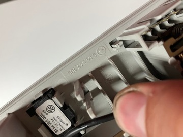 LAMPA KABINY POLSTROVÁNÍ OSVĚTLENÍ SEAT TOLEDO 4 IV 5JA947105