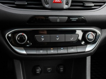 Hyundai i30 III Hatchback Facelifting 1.5 DPI 110KM 2022 Hyundai i30 GD8A862#1.5 DPI Classic+ Bluetooth, zdjęcie 16