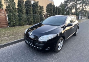 Renault Megane III Hatchback 1.4 16v TCe 130KM 2011 Renault Megane Renault Megane III 1,4TCE 130 km wersja Bose Bezwypadkowa