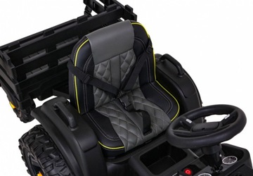 Большой аккумуляторный трактор с пилотным прицепом