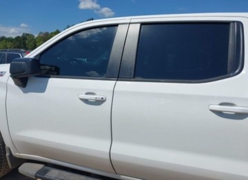 Chevrolet Silverado II 2022 Chevrolet Silverado 2022, 5.3L, 4x4, 1500, od ubezpieczalni, zdjęcie 3