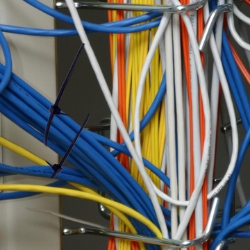 САМОКЛЕЯЩИЙСЯ ДЕРЖАТЕЛЬ ПОДСТАВКИ RTV С ЗАМКОМ