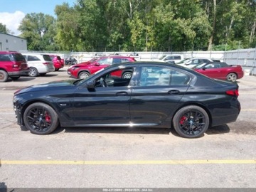 BMW Seria 5 G90-91 2023 BMW Seria 5 550e xDrive 2023 2.0l 2.0 Hybryda 181KM, zdjęcie 2