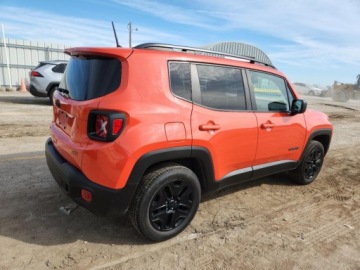 Jeep Renegade 2018 Jeep Renegade Sport 2018 2.4 Benzyna 180KM, zdjęcie 3