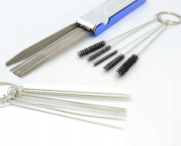 Набор средств для чистки форсунок карбюраторов.