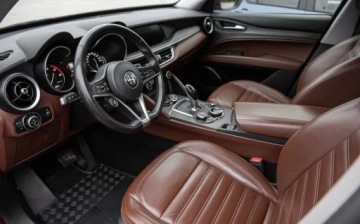 Alfa Romeo Stelvio SUV 2.2 Diesel 180KM 2017 Alfa Romeo Stelvio 2.2JTD 180KM Ledy Navi Camera Skora Full Serwis ASO No, zdjęcie 14