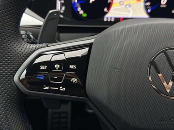 Volkswagen Arteon Shooting Brake R 2.0 TSI 320KM 2024 Volkswagen Arteon Shooting Brake R 4Motion DCC ACC Kamery 360 HarmanKardon, zdjęcie 18