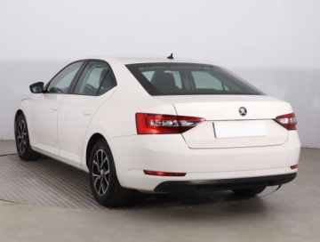 Skoda Superb III Liftback Facelifting 1.5 TSI 150KM 2019 Skoda Superb 1.5 TSI, Salon Polska, Automat, zdjęcie 3