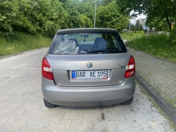 Skoda Fabia II Hatchback 1.4 i 16V 85KM 2009 Škoda Fabia Skoda Fabia Opłacony 1.4 Benzyna, zdjęcie 4