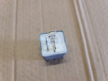 RELÉ 372 AUDI VW SEAT SKODA