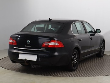 Skoda Superb II Sedan 1.6 TDI CR DPF 105KM 2012 Skoda Superb 1.6 TDI, Navi, Xenon, Klima, zdjęcie 4