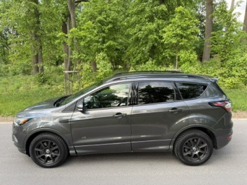 Ford Kuga II SUV Facelifting 2.0 TDCi 180KM 2017 Ford Kuga 2.0 TDCI 180 KM ST-Line 4x4 Automat, zdjęcie 4