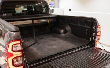 Toyota Hilux VIII Podwójna kabina Facelifting 2.8 D-4D 204KM 2024 Toyota Hilux 2.8 D-4D mHEV Double Cab Executive 4x4 aut 2.8 Diesel 204KM, zdjęcie 31