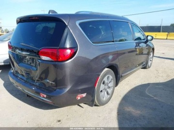 Chrysler Pacifica II 2017 Chrysler Pacifica Hybrid Platinum 2017 3.6l 3.6 Hybryda 260KM, zdjęcie 5