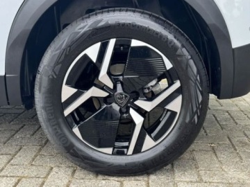 Peugeot 2008 II 2025 Od ręki - Allure 1.2 mHEV 145KM / Pakiet Vision &amp; Drive Assist Plus, zdjęcie 14