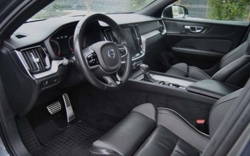 Volvo S60 III Sedan 2.0 T6 310KM 2019 Volvo S60 GWARANCJA, R-Design, T6 320KM, 4x4, Automat, Swietnie utrzymany, zdjęcie 4