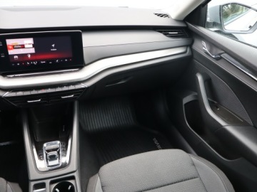 Skoda Octavia IV Kombi 2.0 TDI 115KM 2022 Skoda Octavia 2.0 TDI, Salon Polska, zdjęcie 7