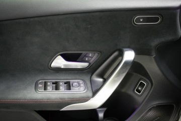 Mercedes Klasa A W177/V177 Sedan 1.3 200 163KM 2022 Mercedes A 200 AMG*4Matic*Automat 8G DCT*Salon, zdjęcie 14