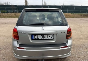 Suzuki SX4 I Sedan 1.6 VVT 120KM 2010 Suzuki SX4 Suzuki SX4 1.6 Benzyna 120KM, zdjęcie 11