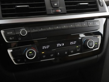 BMW Seria 3 F30-F31-F34 Limuzyna Facelifting 2.0 330e 252KM 2018 BMW 330 PHEV full LED skóra navi czujniki, zdjęcie 26