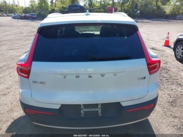 Volvo XC40 Crossover 2.0 T5 247KM 2020 Volvo XC 40 T5 Momentum 2020 2.0l 2.0 Benzyna 248KM, zdjęcie 3
