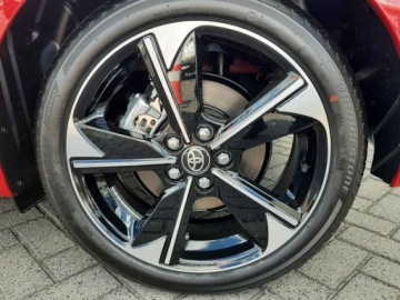 Toyota Yaris IV Hatchback Facelifting 1.5 Hybrid Dynamic Force 130KM 2025 Executive 1.5 Hybrid 130KM | Podgrzewane fotele!, zdjęcie 15