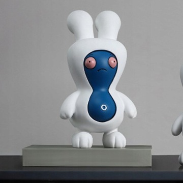 Мультяшное украшение из арахиса