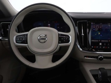 Volvo V60 II  2026 VOLVO V60 T6 AWD Plug-In Hybrid Plus Dark Combi 2.0 (398KM) 2026, zdjęcie 10