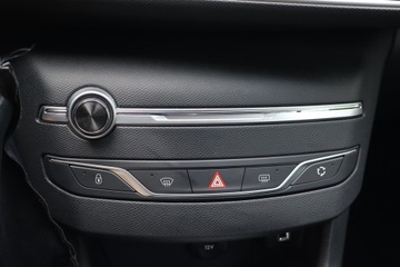 Peugeot 308 II Hatchback Facelifting 1.2 PureTech 110KM 2021 Peugeot 308 1.2 PureTech, Navi, Klima, zdjęcie 18