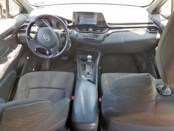 Toyota C-HR I 2018 Toyota C-HR 2018 TOYOTA C-HR XLE 2.0 Benzyna 144KM, zdjęcie 8