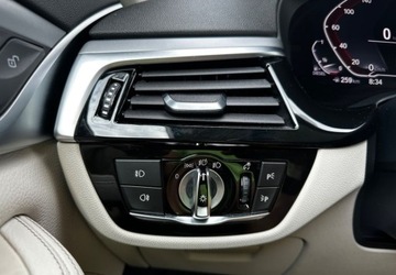 BMW Seria 5 G30-G31 Touring 520d 190KM 2020 BMW Seria 5 BMW Seria 5 520d Touring Luxury Line 2.0 Diesel 190KM, zdjęcie 21