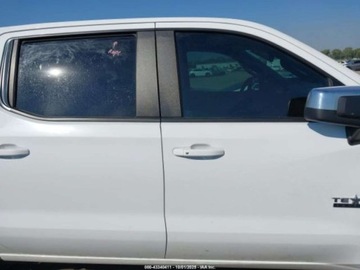 Chevrolet Silverado II 2023 Chevrolet Silverado 1500 Standard Bed LT 2023 3.0l 3.0 Diesel 305KM, zdjęcie 6