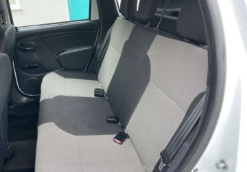 Dacia Duster I SUV Facelifting 1.6 16V 105KM 2014 Dacia Duster Dacia Duster 1.6 16V 105 4x2 Ice 1.6 Benzyna 105KM, zdjęcie 17