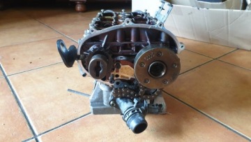 ГОЛОВКА ДВИГАТЕЛЯ VW AUDI 2.0 FSI BVY 06D103373AM