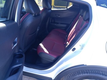 Toyota C-HR I Crossover 1.8 Hybrid 122KM 2019 Toyota C-HR 1.8 Hybrid Selection Toyota C-HR 1.8 H, zdjęcie 21