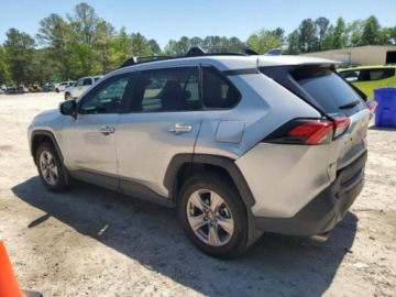 Toyota RAV4 V 2023 Toyota RAV4 Xle fwd 2.5 Benzyna 203KM, zdjęcie 2