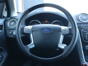 Ford Mondeo IV Kombi 2.0 Duratec Flexifuel 145KM 2011 Ford Mondeo 2.0 16V, Salon Polska, Klima, zdjęcie 14