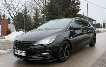 Opel Astra K Hatchback 5d 1.4 Turbo 125KM 2016 Opel Astra Opel Astra 1.4 Turbo StartStop 120 Jahre 1.4 Benzyna 125KM, zdjęcie 3