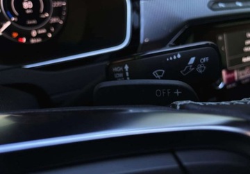 Volkswagen Arteon Fastback 2.0 TDI 240KM 2018 Volkswagen Arteon 2.0 TDI DSG 240 KM bezwypadkowy R-line navi vitrtual, zdjęcie 24