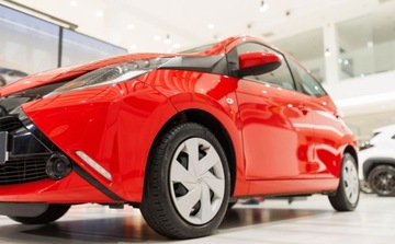 Toyota Aygo II Hatchback 5d 1.0 VVT-i 69KM 2017 Toyota Aygo 1.0 VVT-i X-play Benzyna 69KM, zdjęcie 13