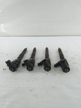 H820 VSTŘIKOVAČE INSIGNIA 2.0D A20DTH 0445110327