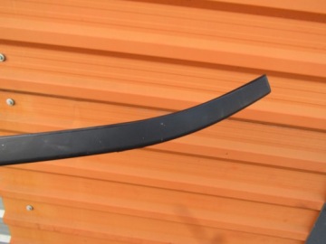 1 MERCEDES W124 COMBI НАКЛАДКА ПРАВОЙ РАМКИ КРЫШКА ПЕРЕДНЕГО БОКОВОГО ОКНА