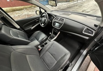 Suzuki SX4 II S-cross 1.6 VVT 120KM 2015 Suzuki SX4 S-Cross 1.6 Benzyna 4x4, Delikatnie uszkodzony. 1.6 Benzyna, zdjęcie 8
